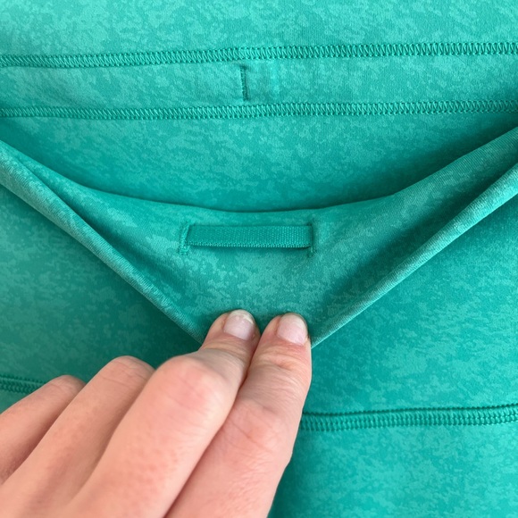 Lululemon Wunder Train High Rise Tight 25” - multiple sizes - Picture 4 of 7